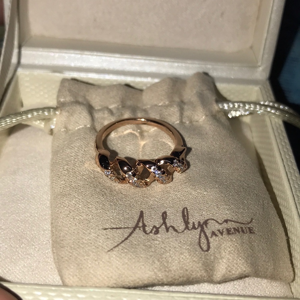 Ashlynn Avenue Emrys Rose Gold weave ring size 6